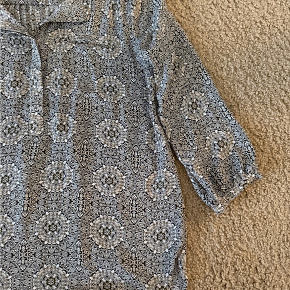 GRACE Blouse size medium - Picture 2 of 6